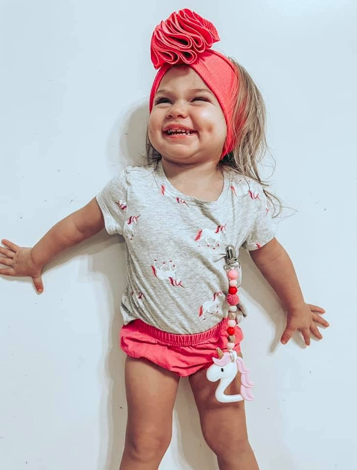 Paci clip with focal